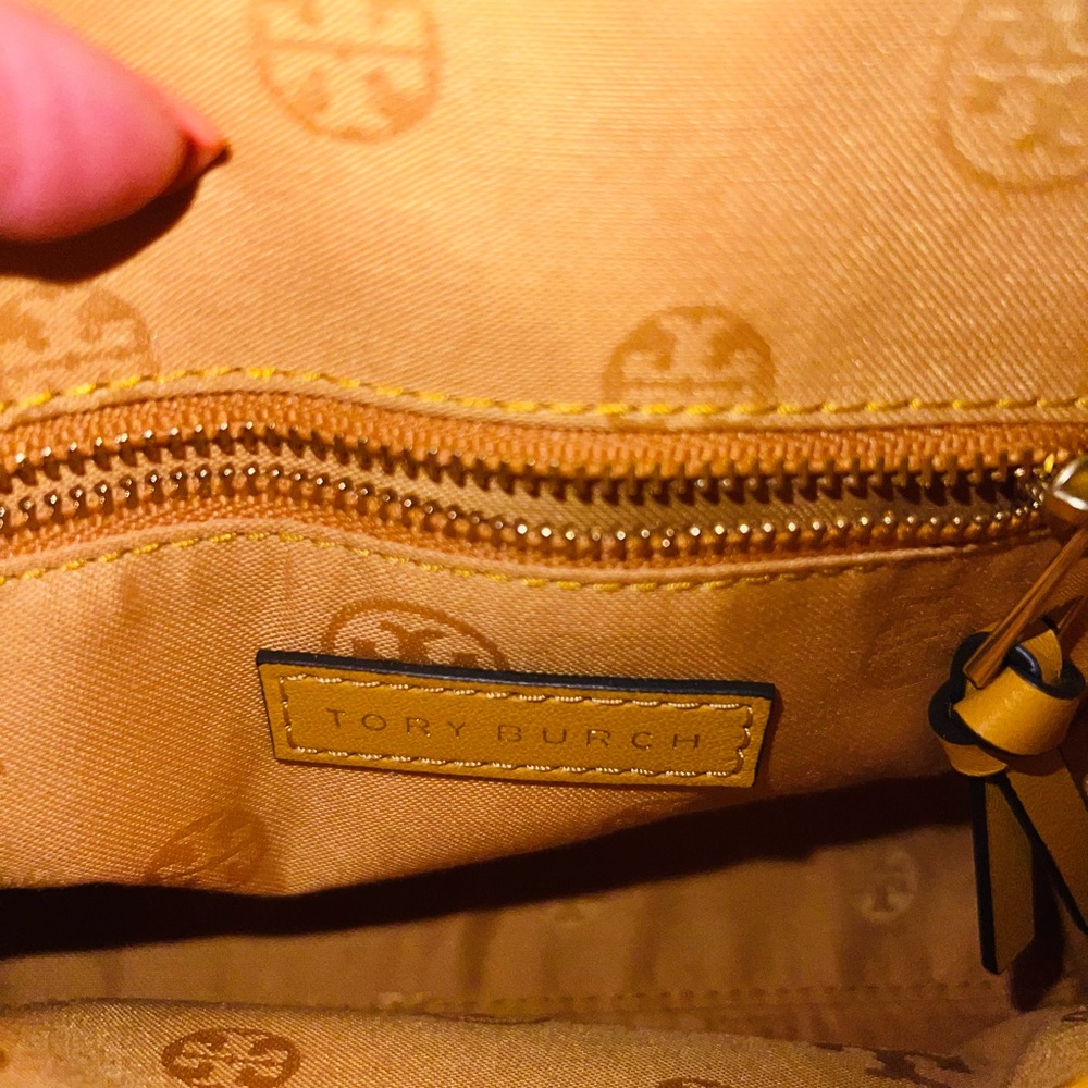 Tory Burch shoulder/cross body bag - Picture 4 of 7
